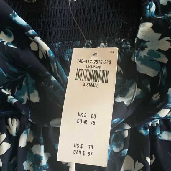 Abercrombie & Fitch black & blue floral smocked babydoll cropped blouse - Picture 4 of 4